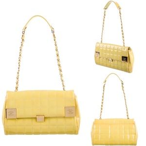 💛 Chanel yellow patent leather bag 💛